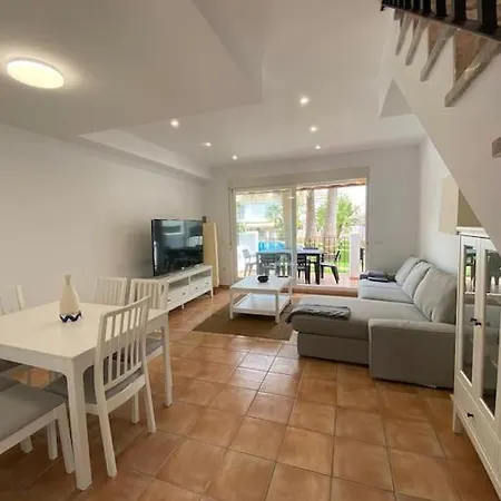 Magnifico Adosado Con Piscina En Urb. Palm Holiday home *
