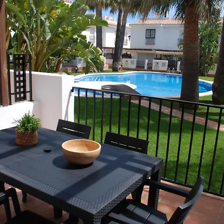 Holiday home Magnifico Adosado Con Piscina En Urb. Palm *