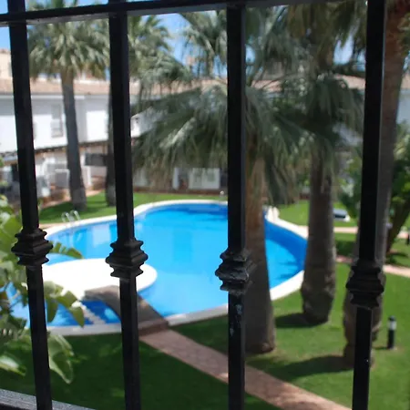Holiday home Magnifico Adosado Con Piscina En Urb. Palm *